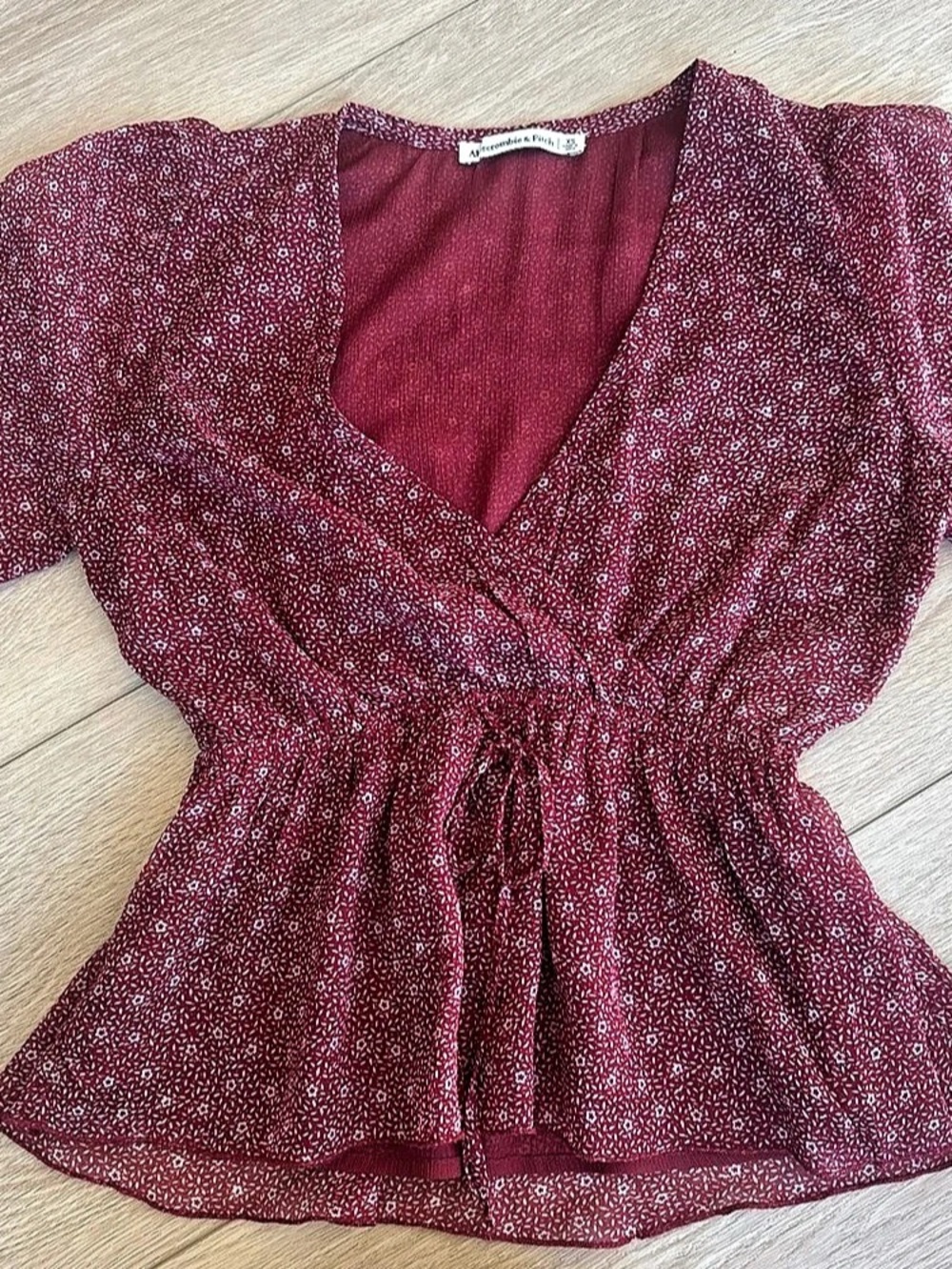 Abercrombie & Fitch Ruched Tie Front Long Sleeve Top Floral Red XS
